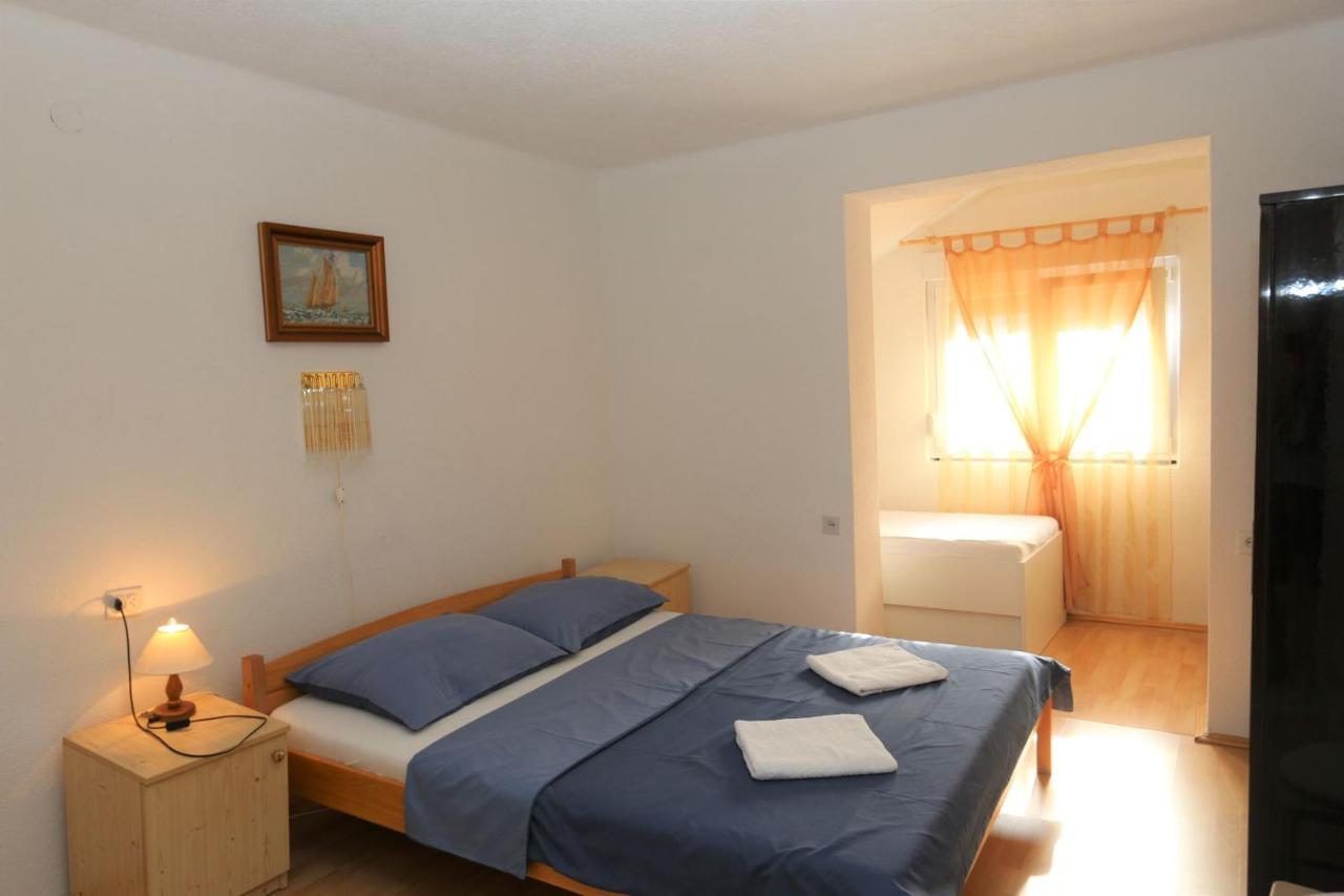 Apartments Nadenic Šilo Kültér fotó